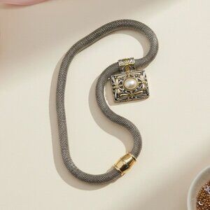 VINTAGE Style Silver Mesh Chain Necklace with Two-Tone Pearl Pendant